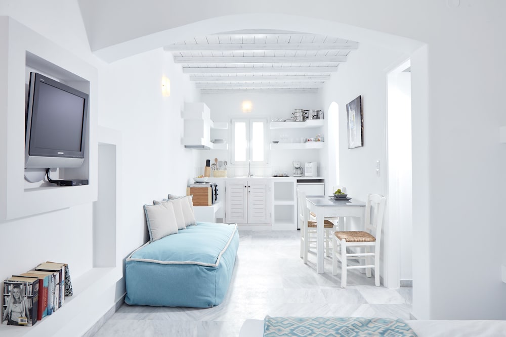 Mykonos Town Suites 25/46