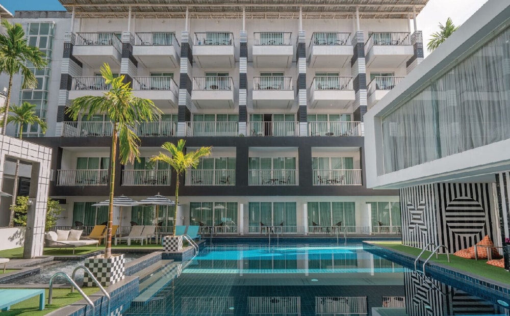 Sugar Marina Resort Fashion Kata Beach in KARON BEACH