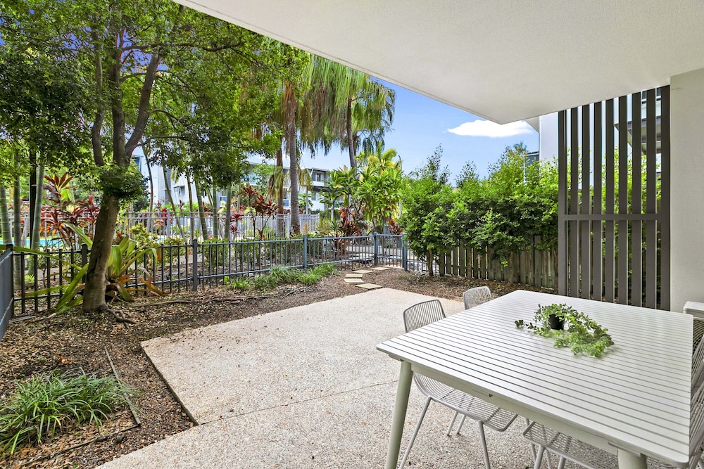 Ramada Encore by Wyndham Whale Cove Hervey Bay 47/57