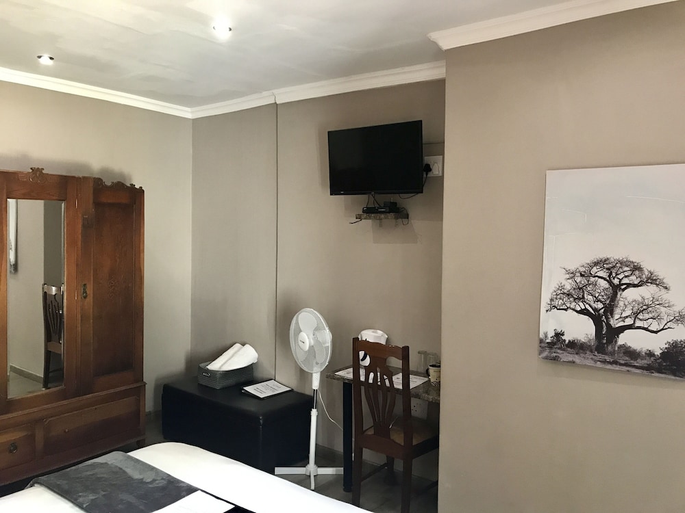 Aerotropolis Guest Lodge 33/50