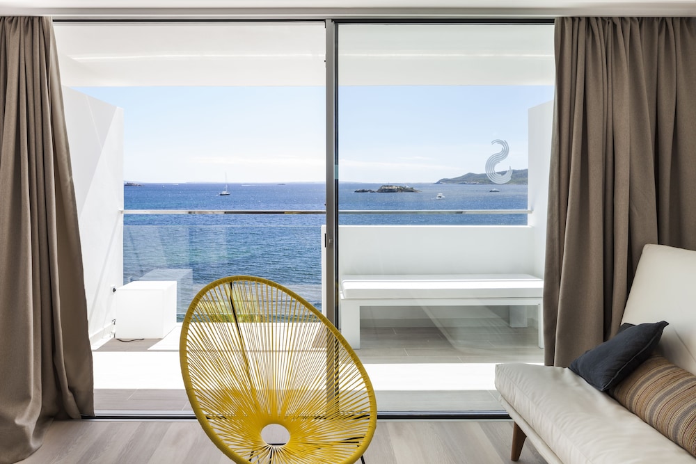 SUD IBIZA SUITES photo3