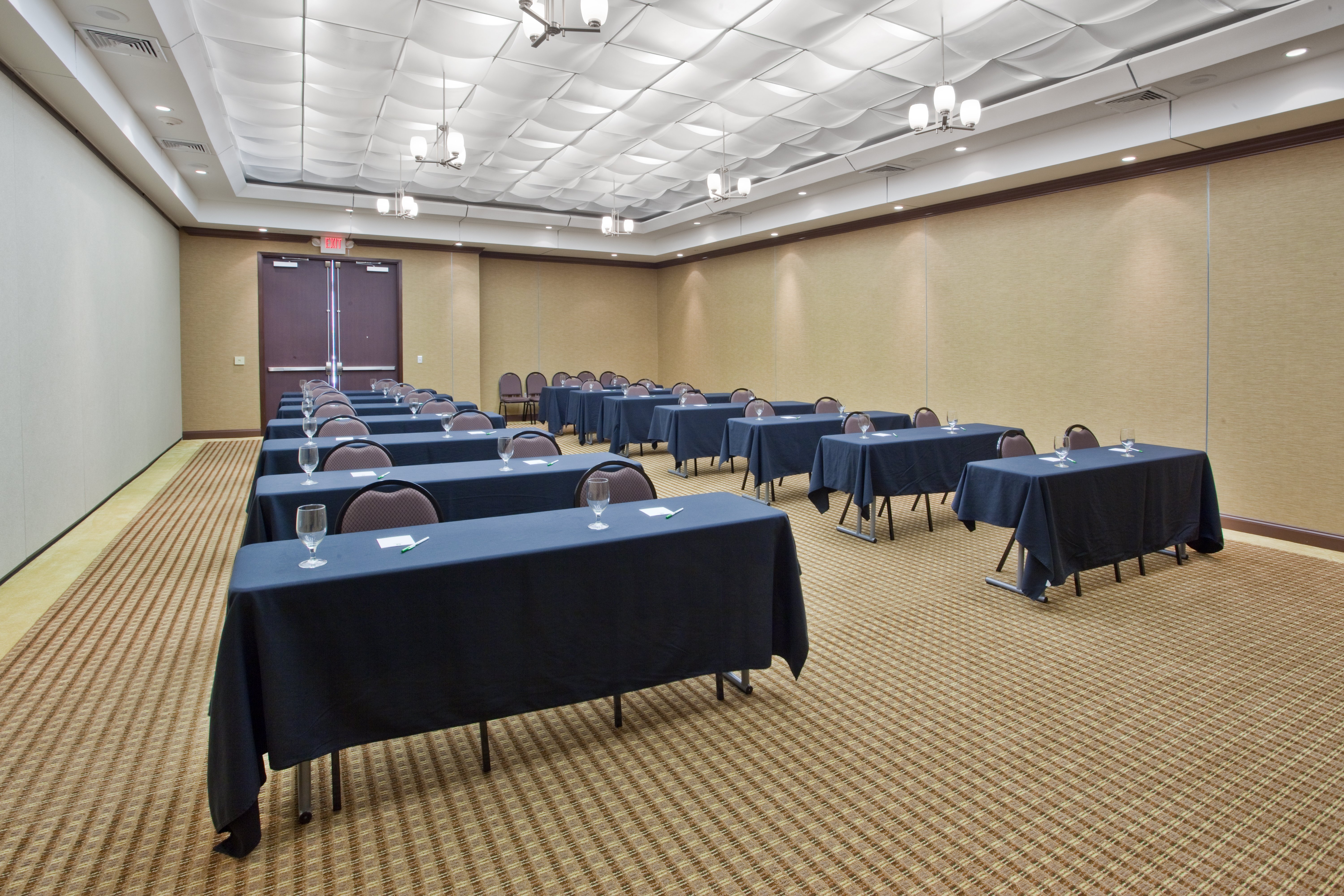 Holiday Inn Macon North 69/79