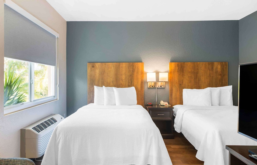 استوديو ديلوكس بسريرين مزدوجين مع أريكة، Extended Stay America Premier Suites - Fort Lauderdale - Cypress Creek - Park North 2/5