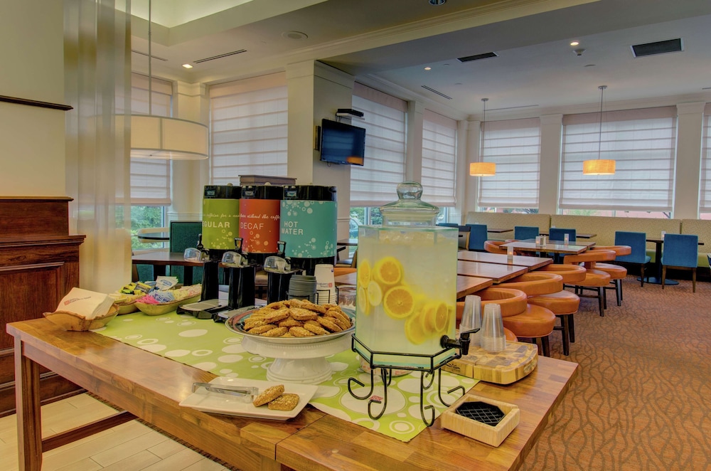 Hilton Garden Inn Norwalk 53/71