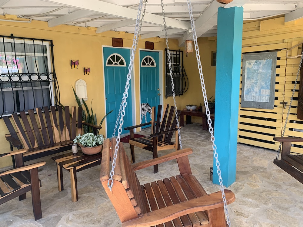 All Seasons Guest House 34/50