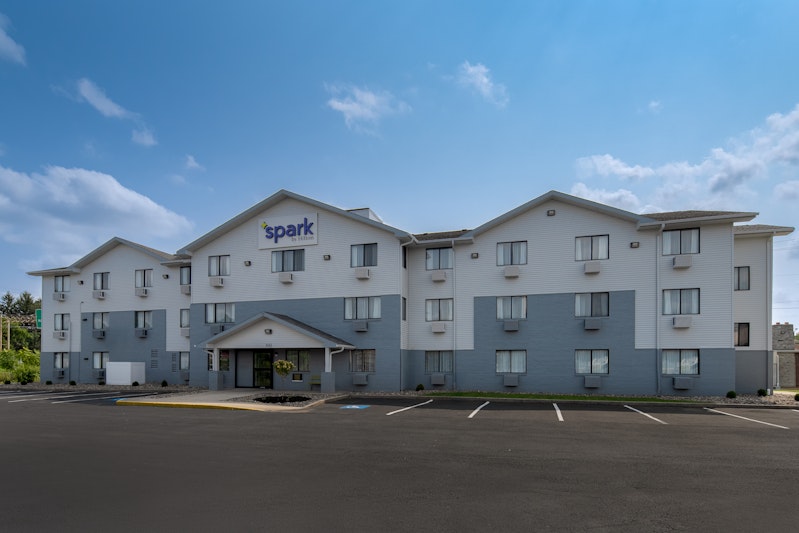 Spark by Hilton Carlisle South 3/22