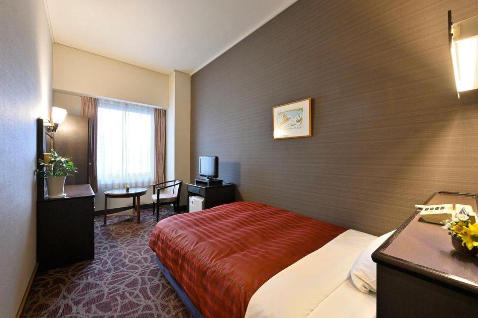 Semi Room, Single, Semi Double Bed