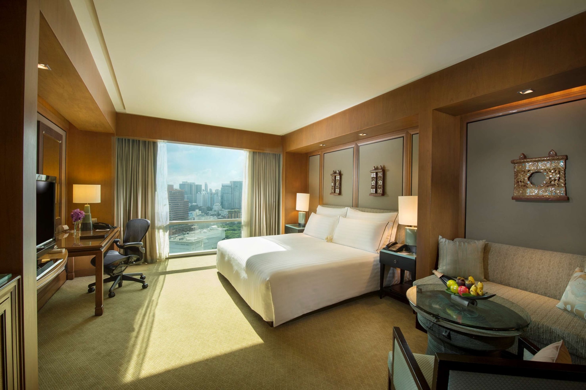DELUXE, KING BED, ACCESSIBLE