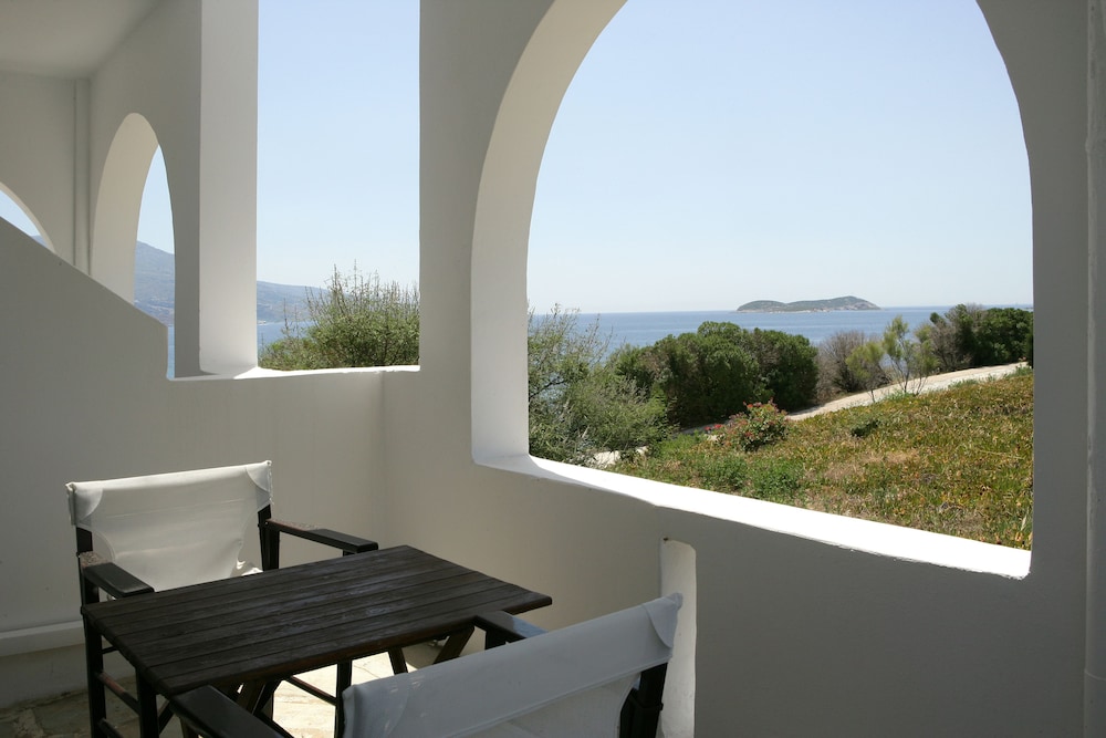 Andros Holiday Hotel 27/68