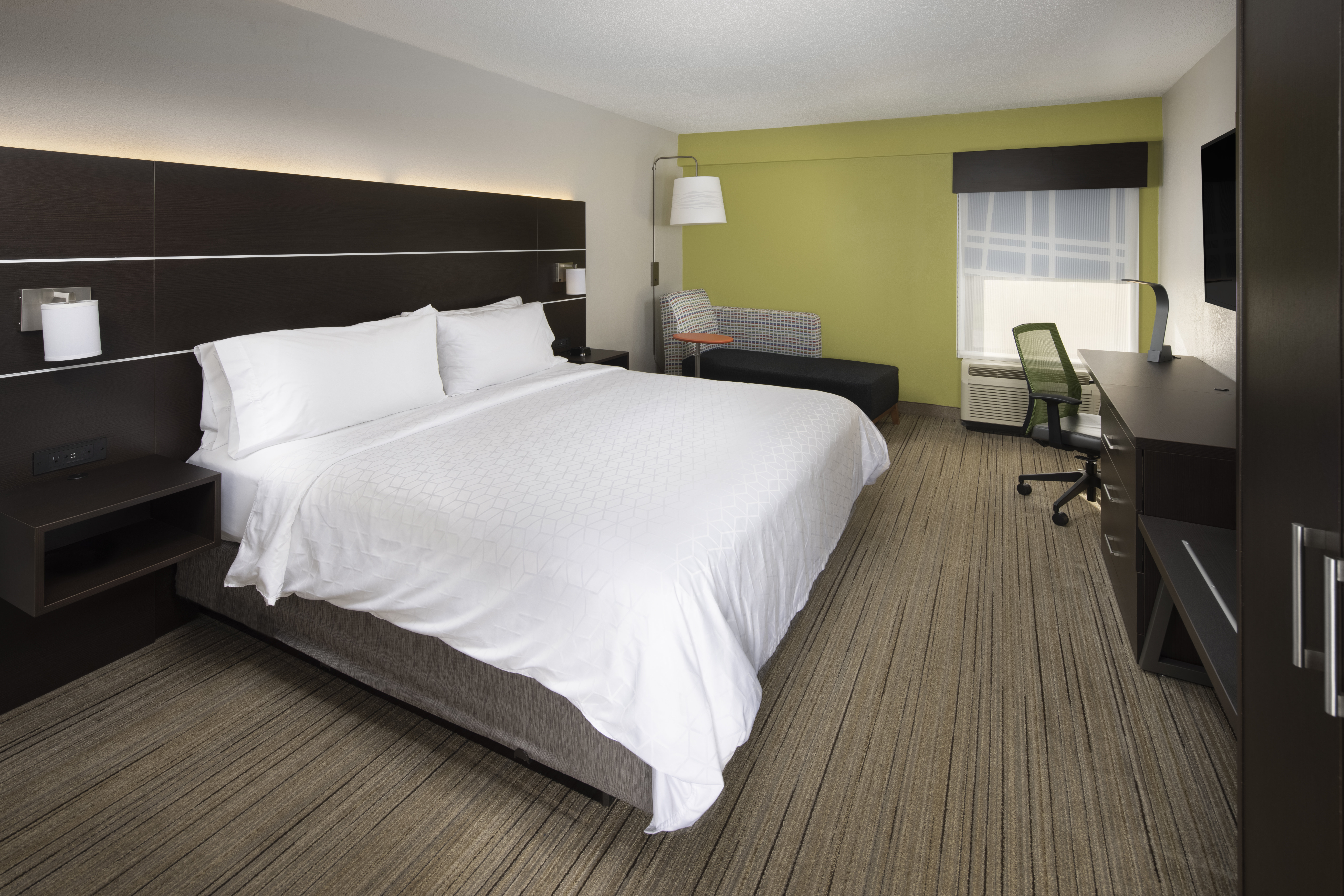 Leisure, King Bed