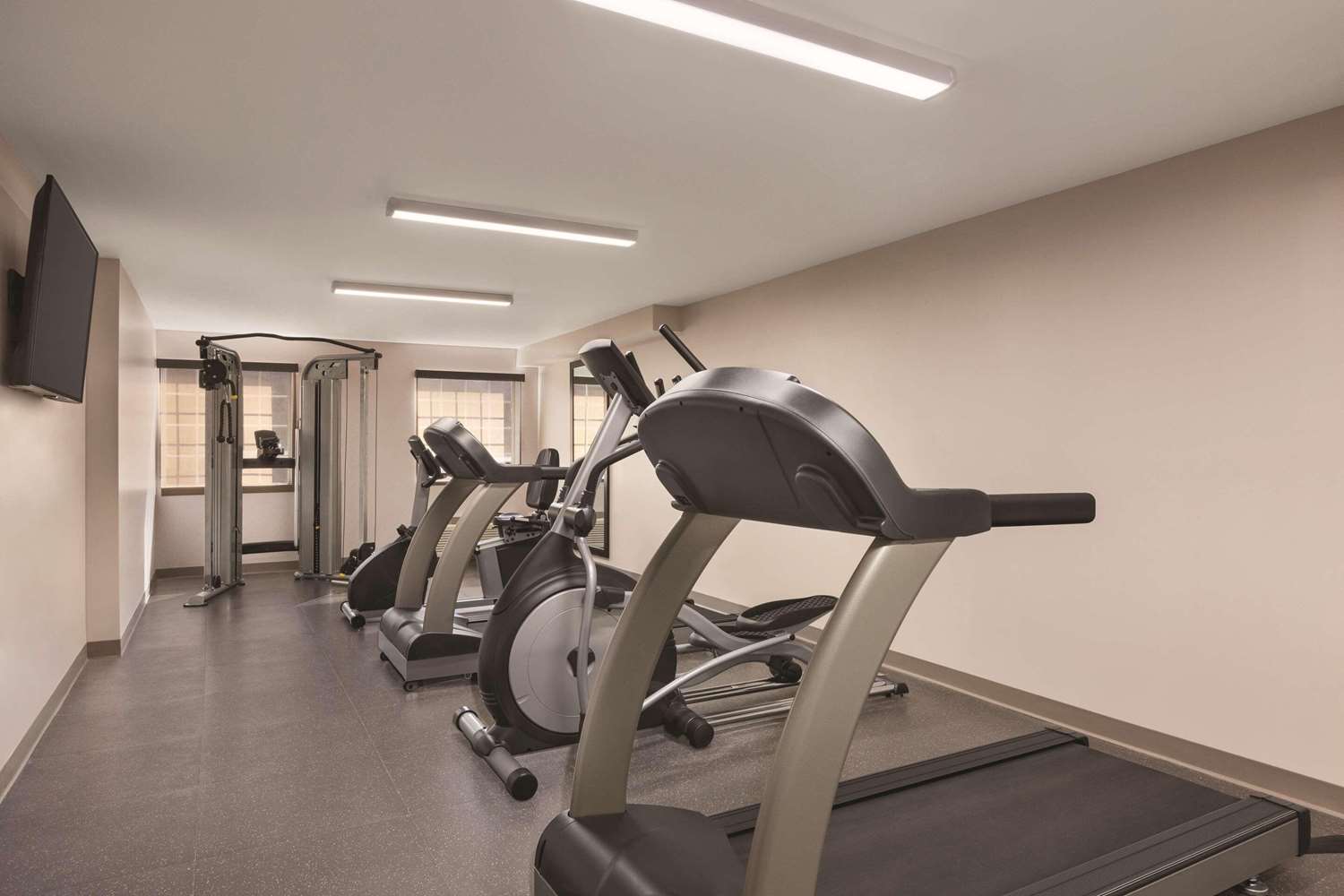 Country Inn & Suites by Radisson, Pigeon Forge South, TN 19/40
