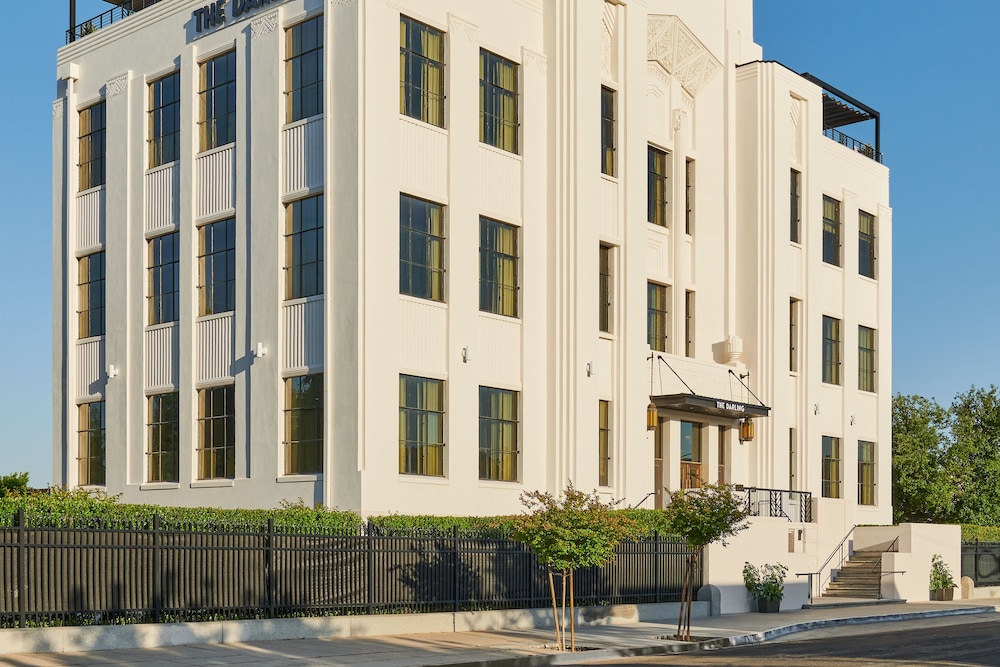Darling Hotel 35/43