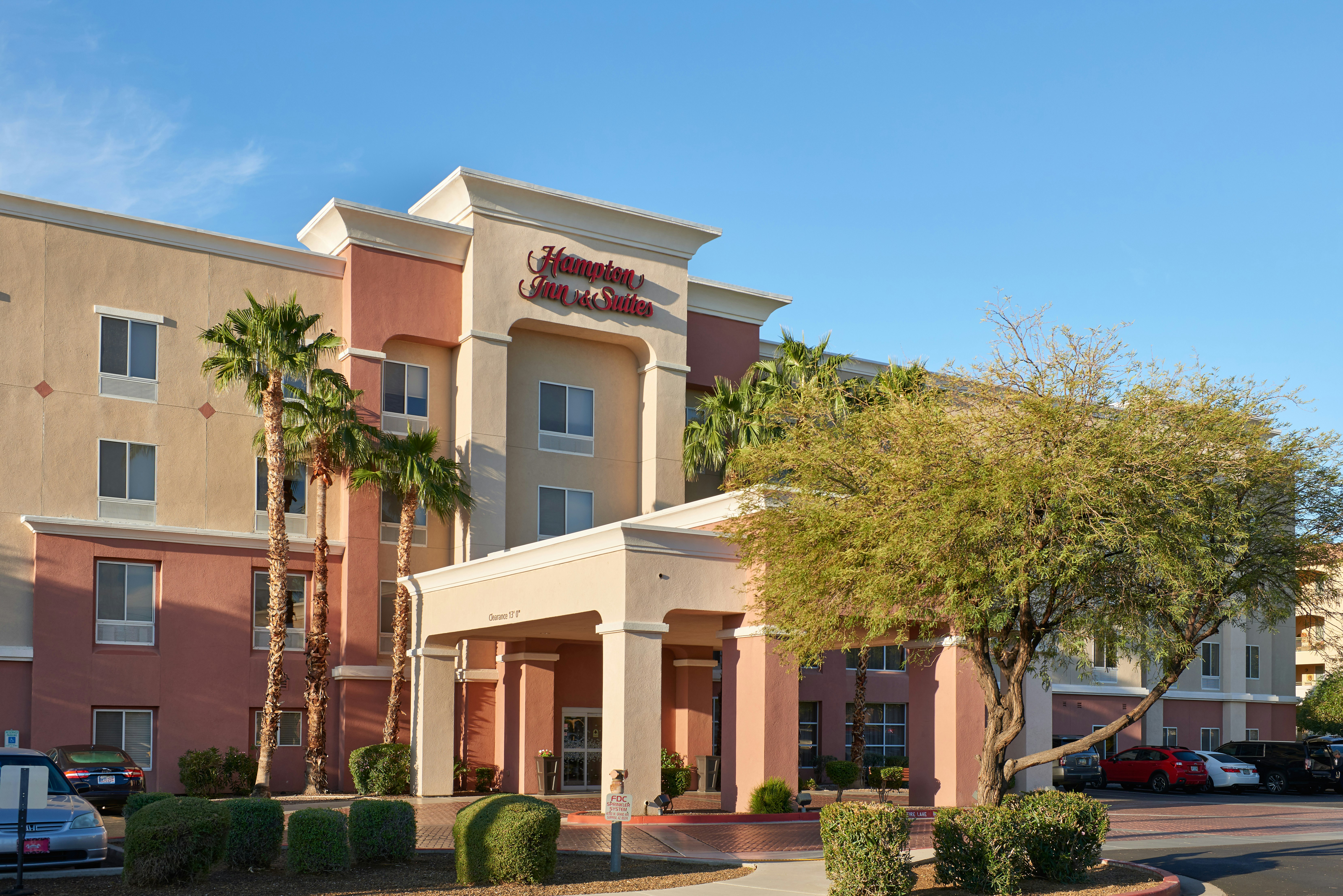 Hampton Inn & Suites Phoenix-Surprise 8/40