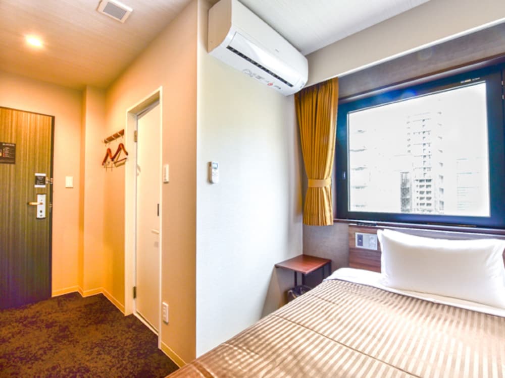 Hotel Livemax Fukuoka Tenjin West 13/25