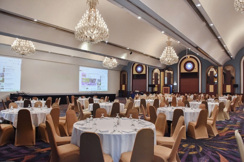 Ambassador Hotel Bangkok 37/50
