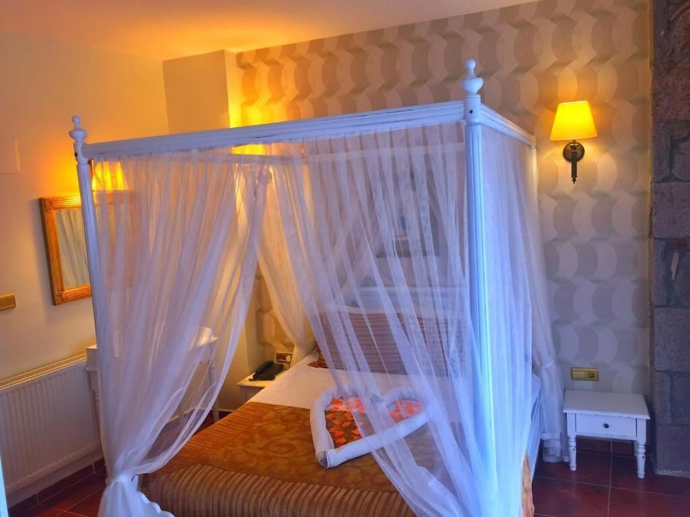Tas Hotel 17 14/50