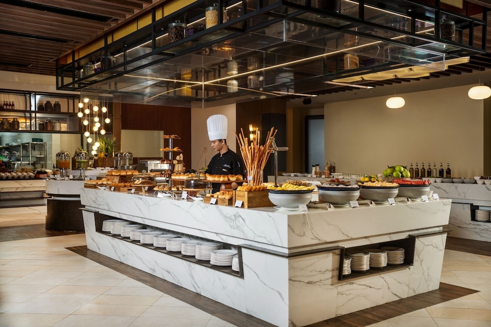 Wyndham Royal Beachfront Resort & Spa Hoi An Danang 9/59