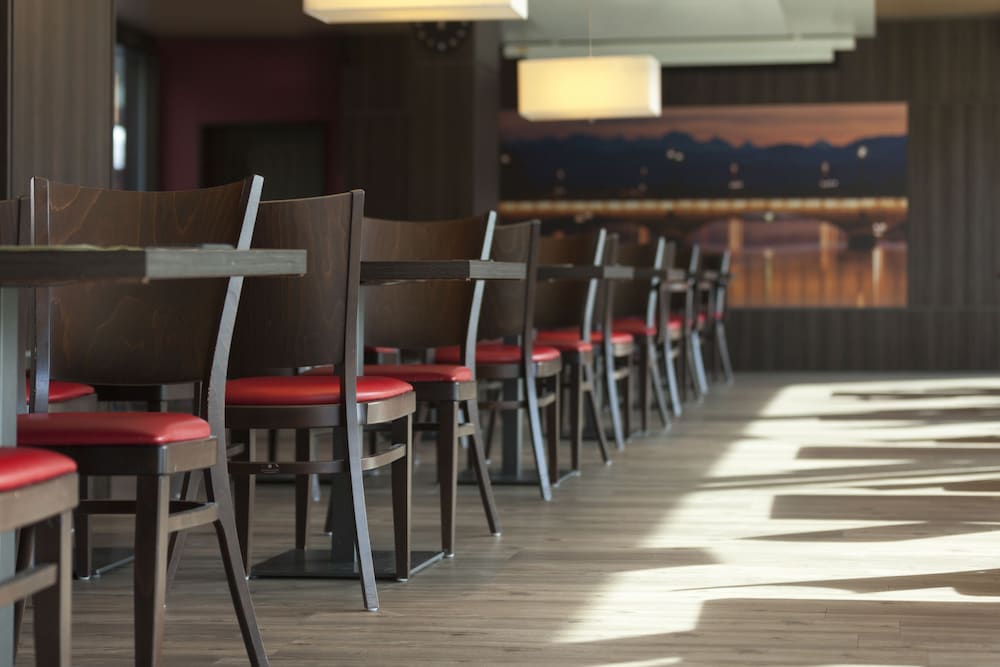 HOLIDAY INN EXPRESS ZURICH AIRPORT 54/80