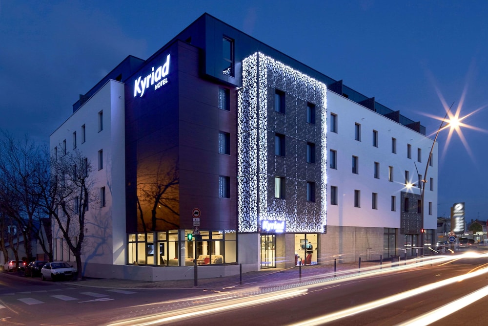 KYRIAD TROYES CENTRE 1/50
