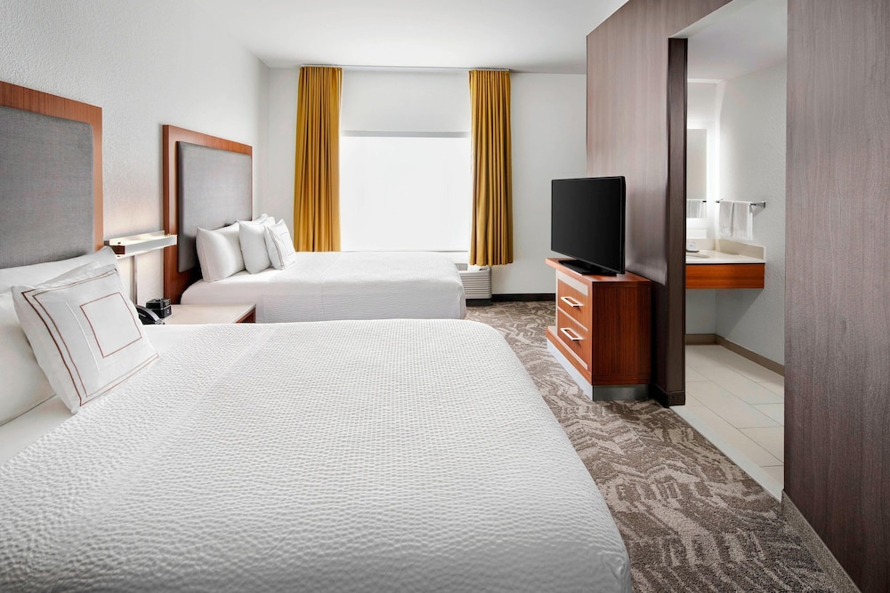 STUDIO, SUITE, 2 DOUBLE BEDS, ACCESSIBLE