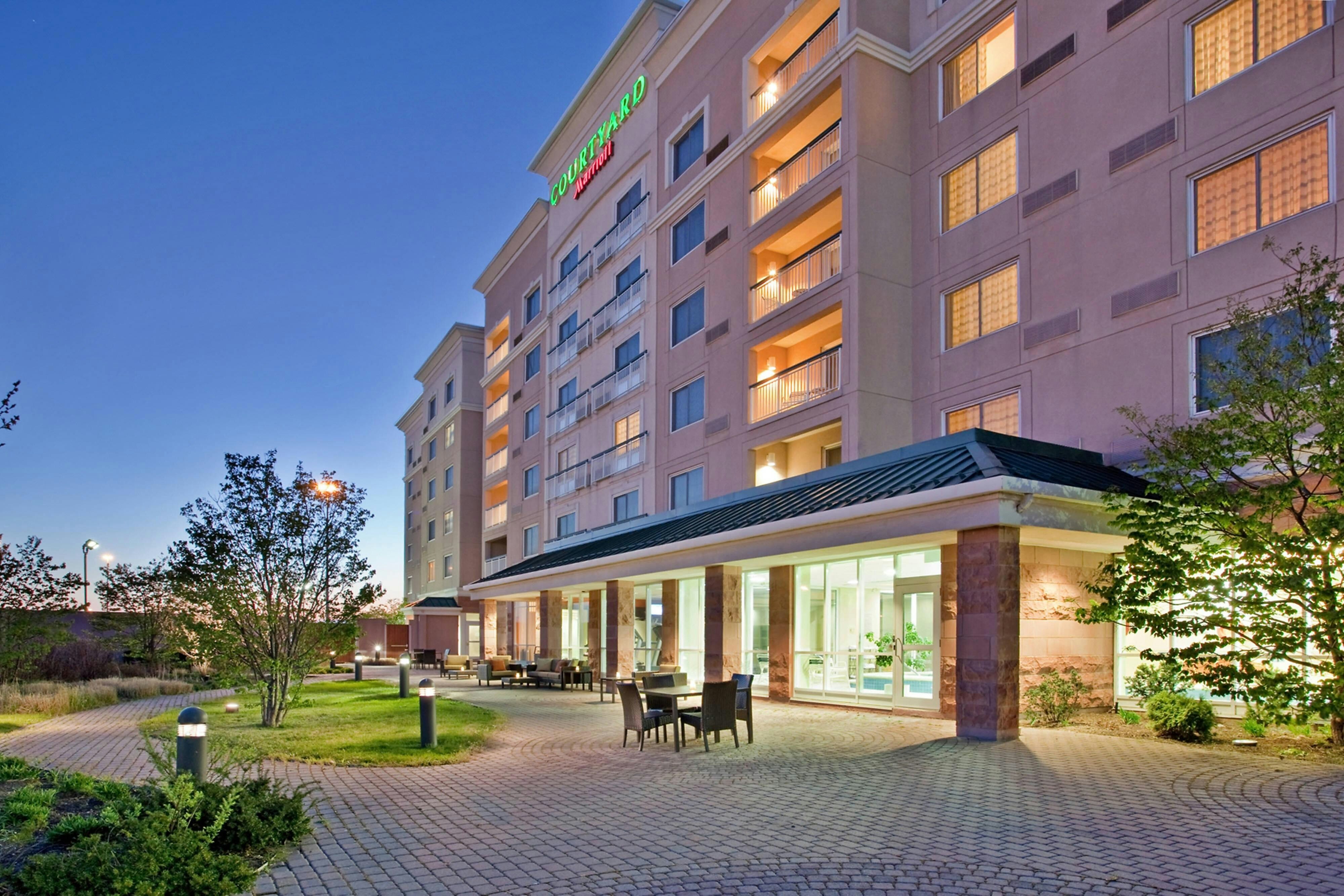 Courtyard By Marriott Toronto Vaughan 5/46