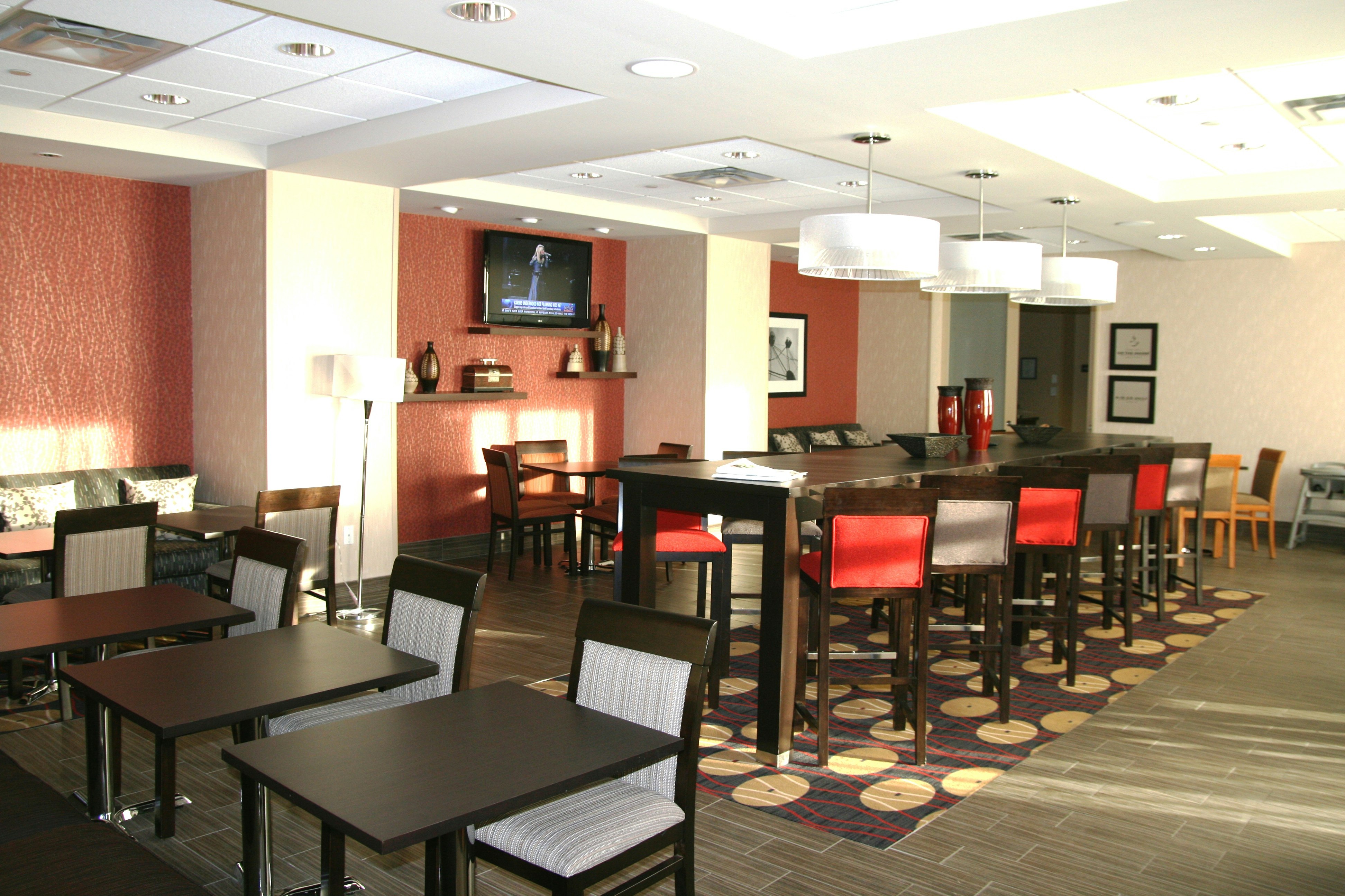 Hampton Inn by Hilton Fort Saskatchewan 19/23