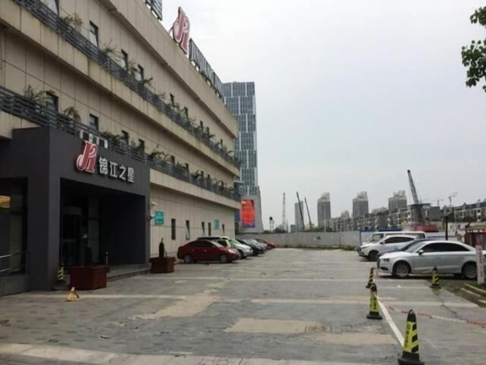 Jinjiang Inn Shanghai Fengxian Nanqiao Road 43/50