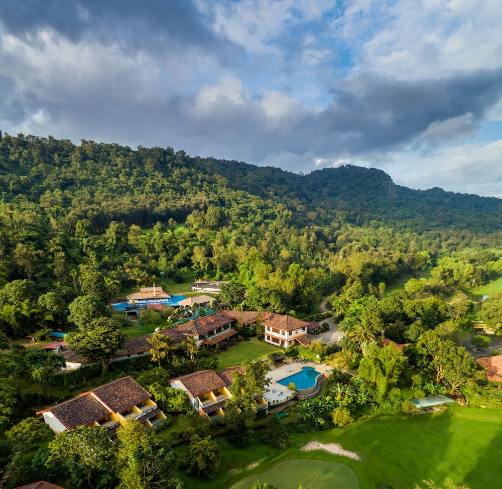 Amritara Ambatty Greens Resort Coorg 37/50