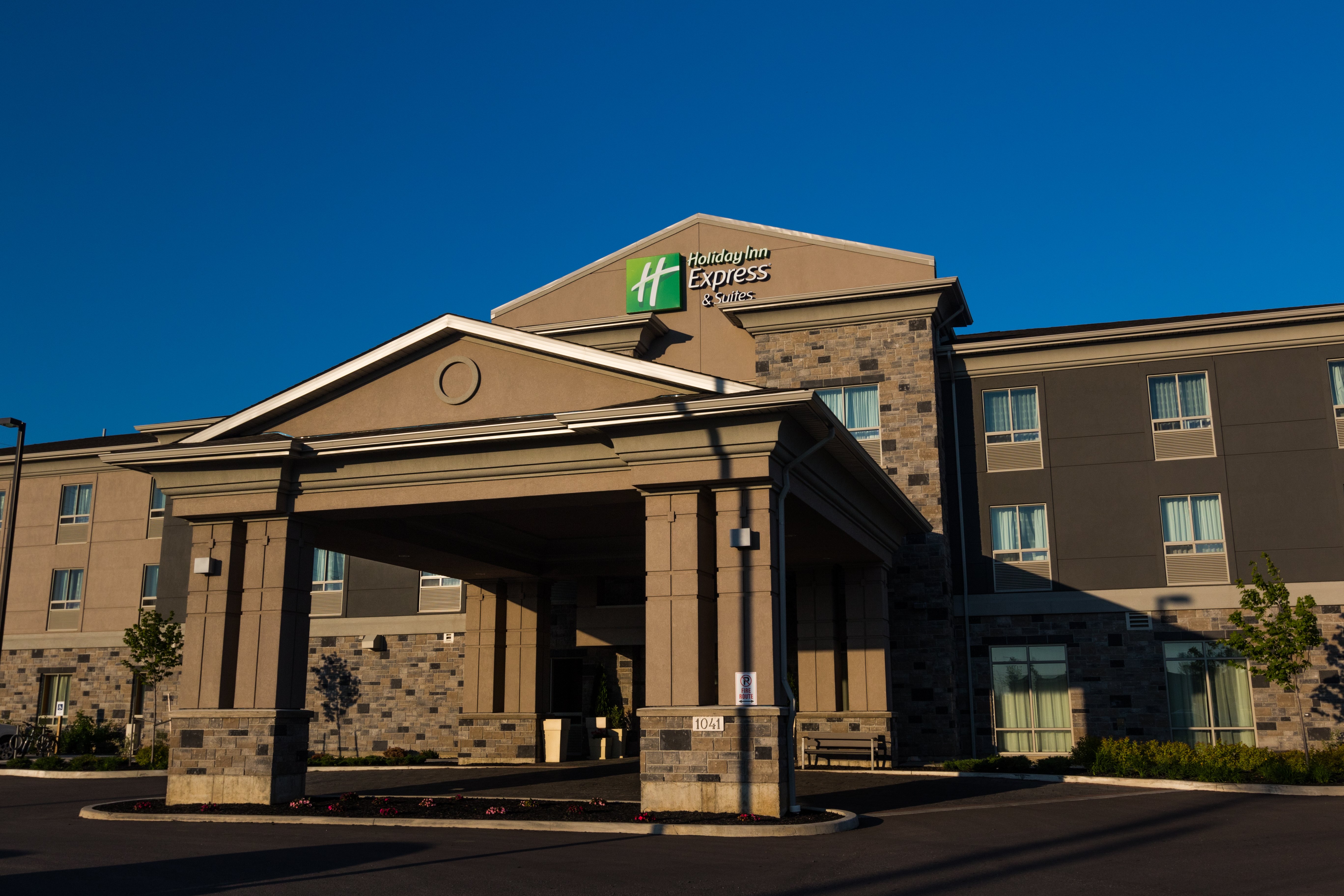 Holiday Inn Express And Suites Thunder Bay 1/31