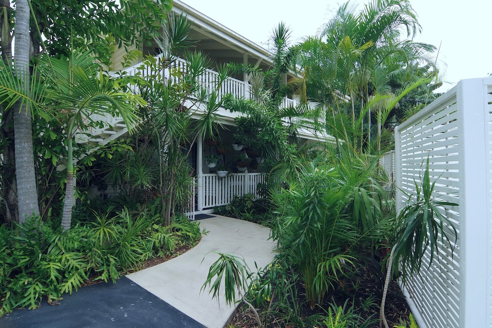 Debbie S Place 61/70