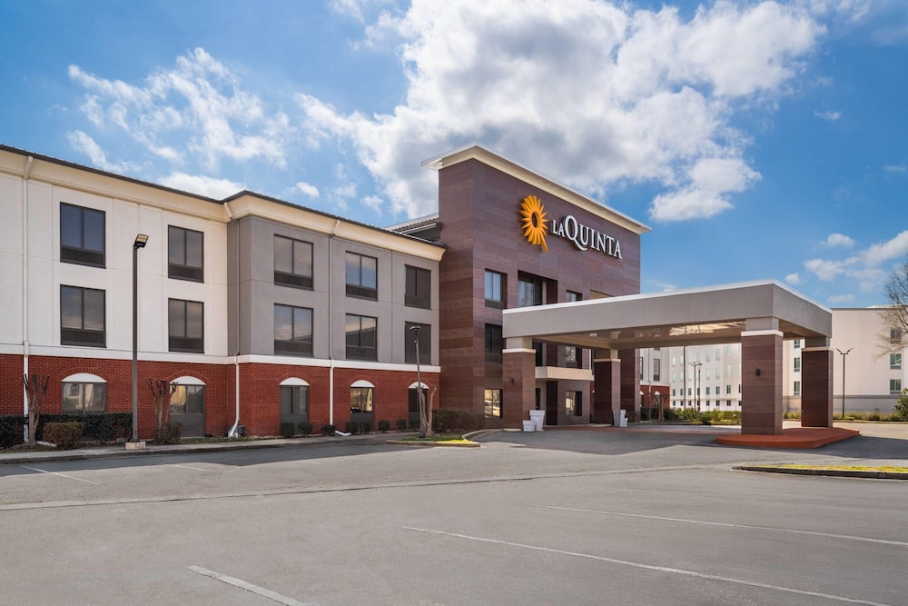 La Quinta Inn & Suites by Wyndham Bessemer 45/49