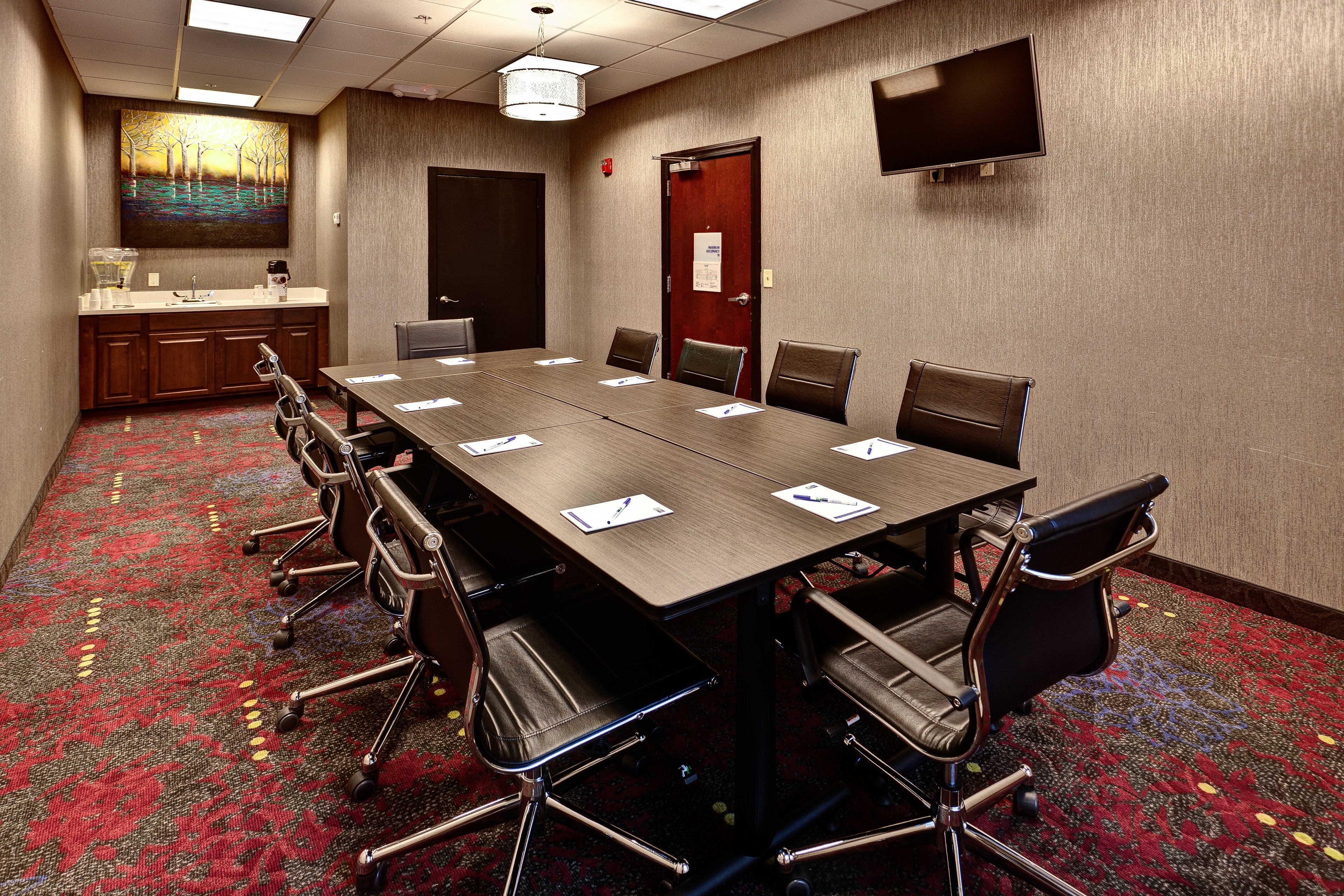Holiday Inn Express Hutchinson 43/47