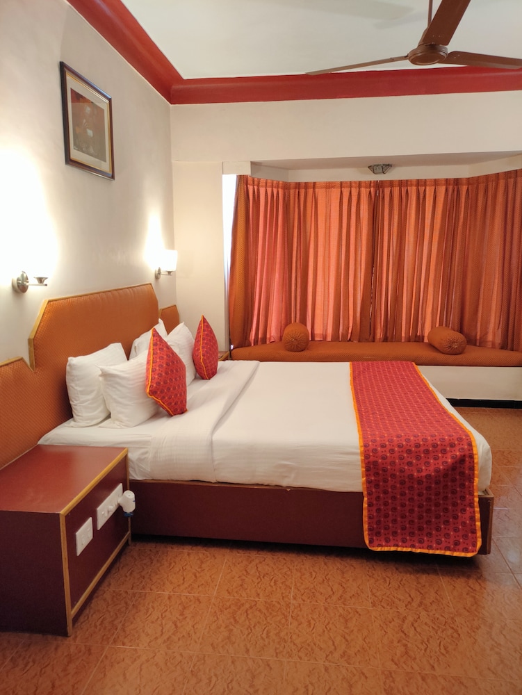 SRM HOTEL 4/41