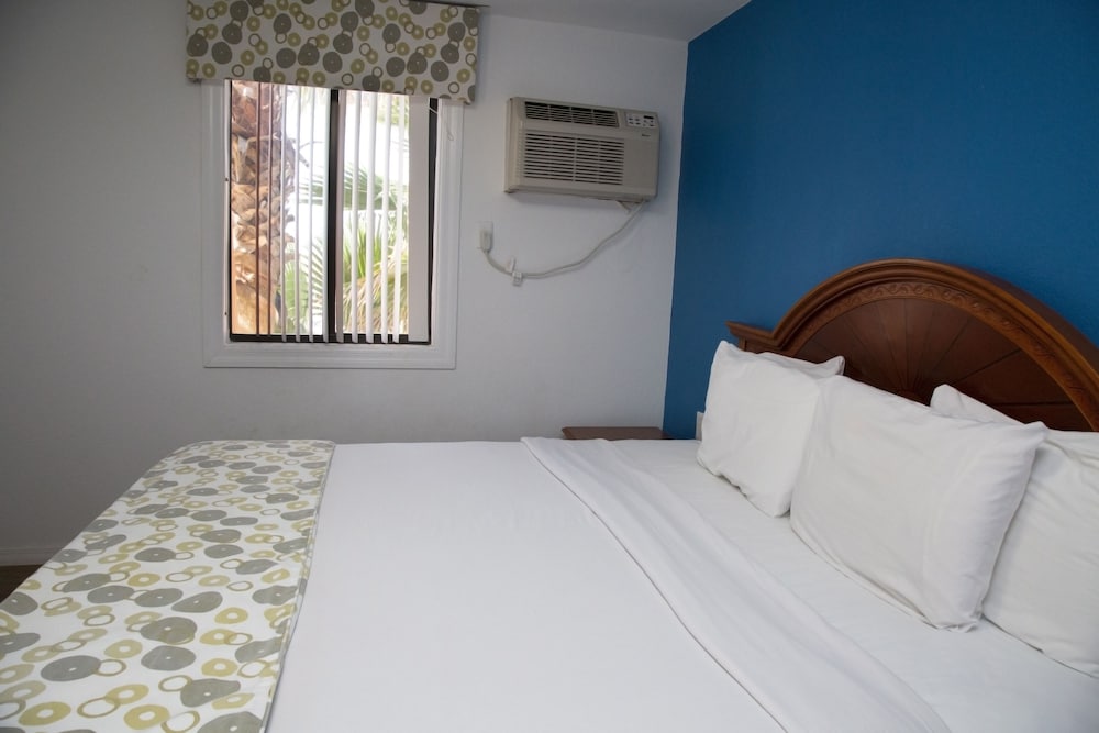 Dream Inn 8/69