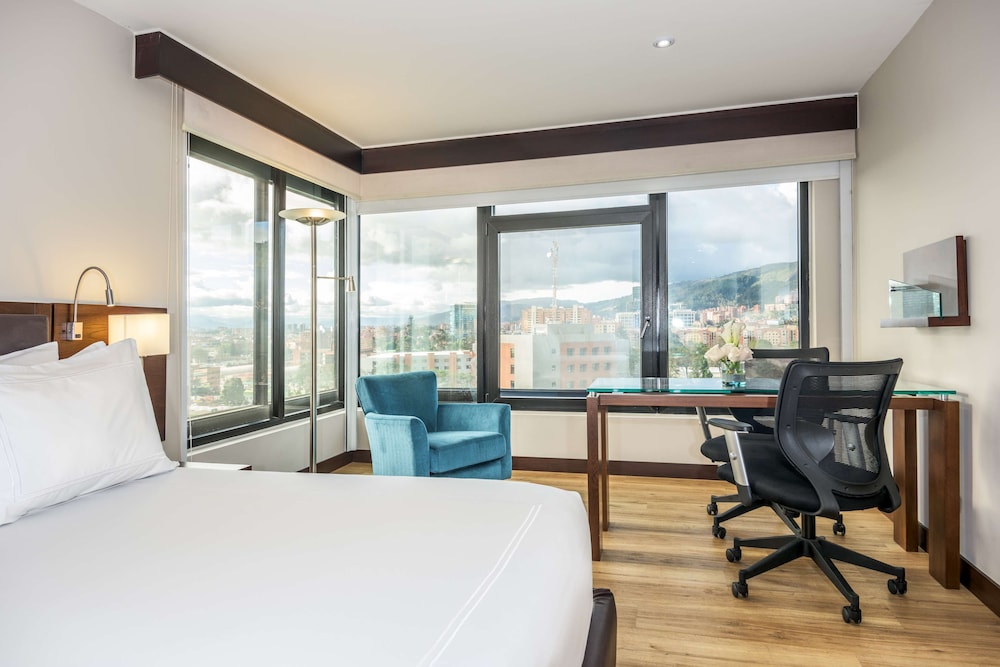 NH Collection Bogota WTC Royal 14/50