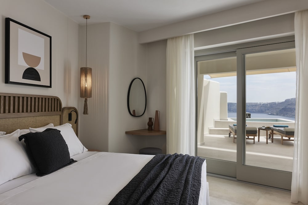 Apanemo Hotel and Suites 26/59