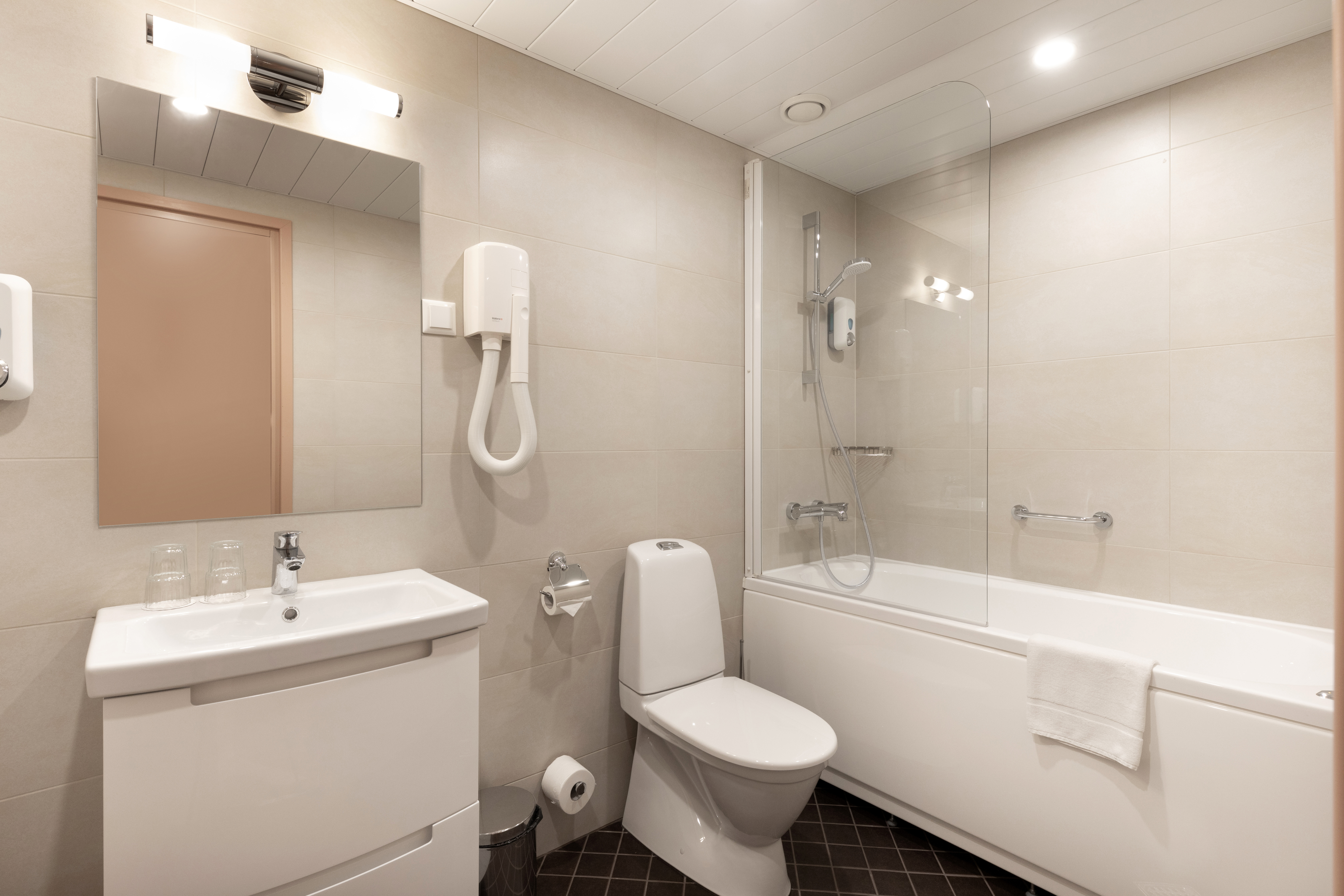 غرفة قياسية ثلاثية، City Hotel Tallinn by Unique Hotels 4/4