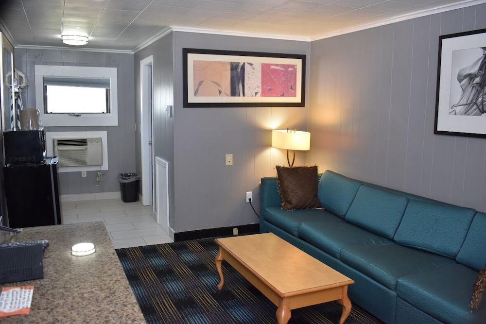Pilgrim Inn & Cottages 34/58
