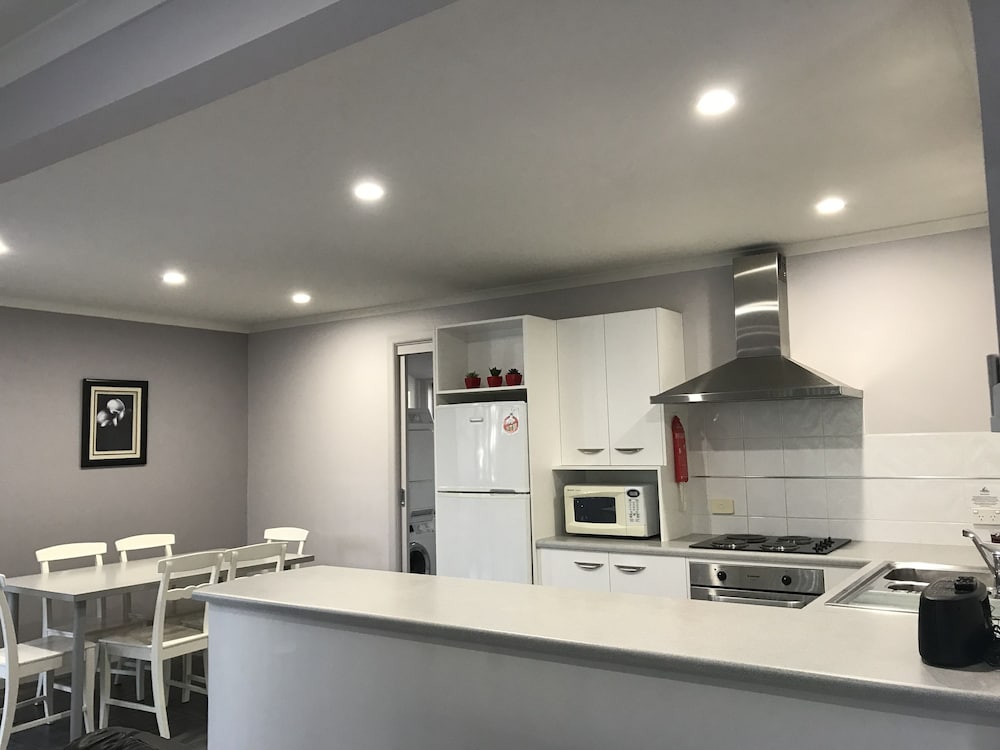 Edgewater Terraces At Metung 12/65