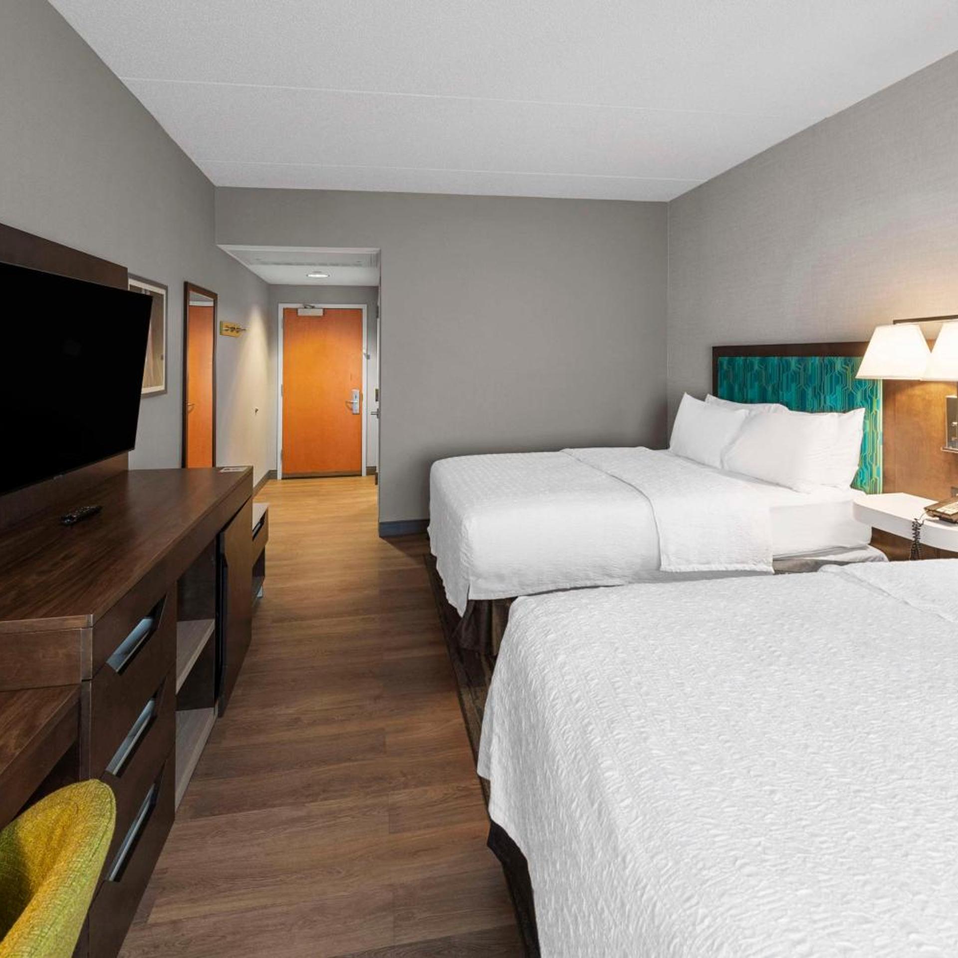 Room, King Bed, 2 Queen Beds