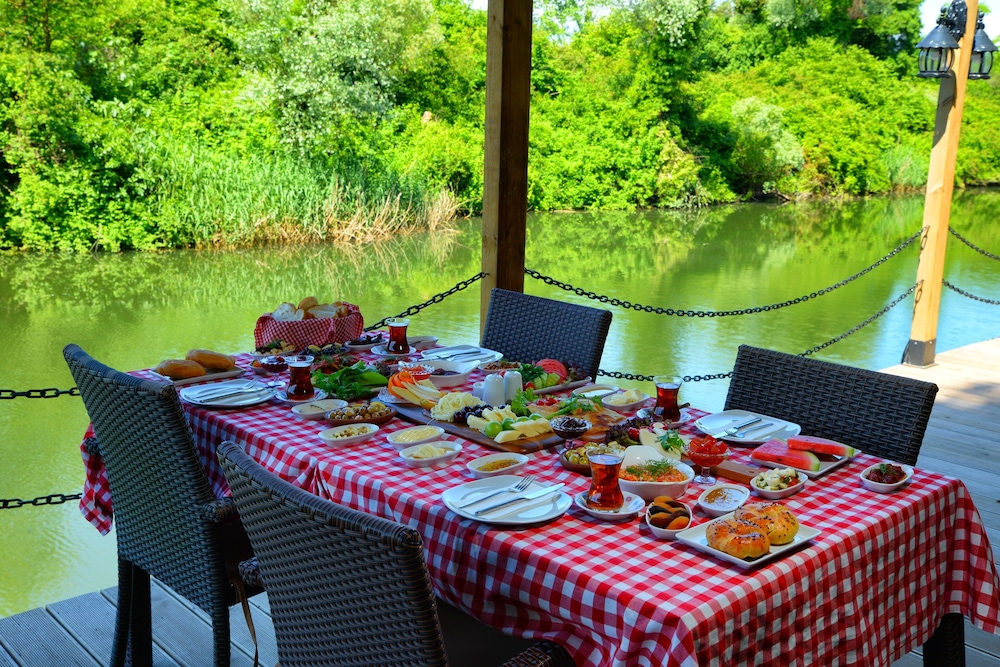 Beyaz Ev Agva - Adults Only 33/50