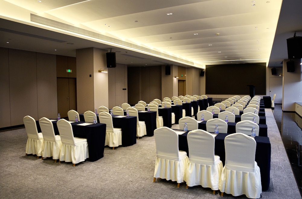 UrCove by HYATT Guangzhou Huadu Baiyun International Airport 65/72