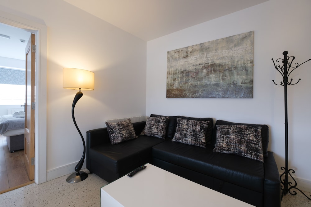 Eyre Square Townhouse 39/46