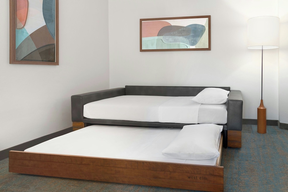Room at SpringHill Suites Detroit Auburn Hills, LAKE ORION - MI