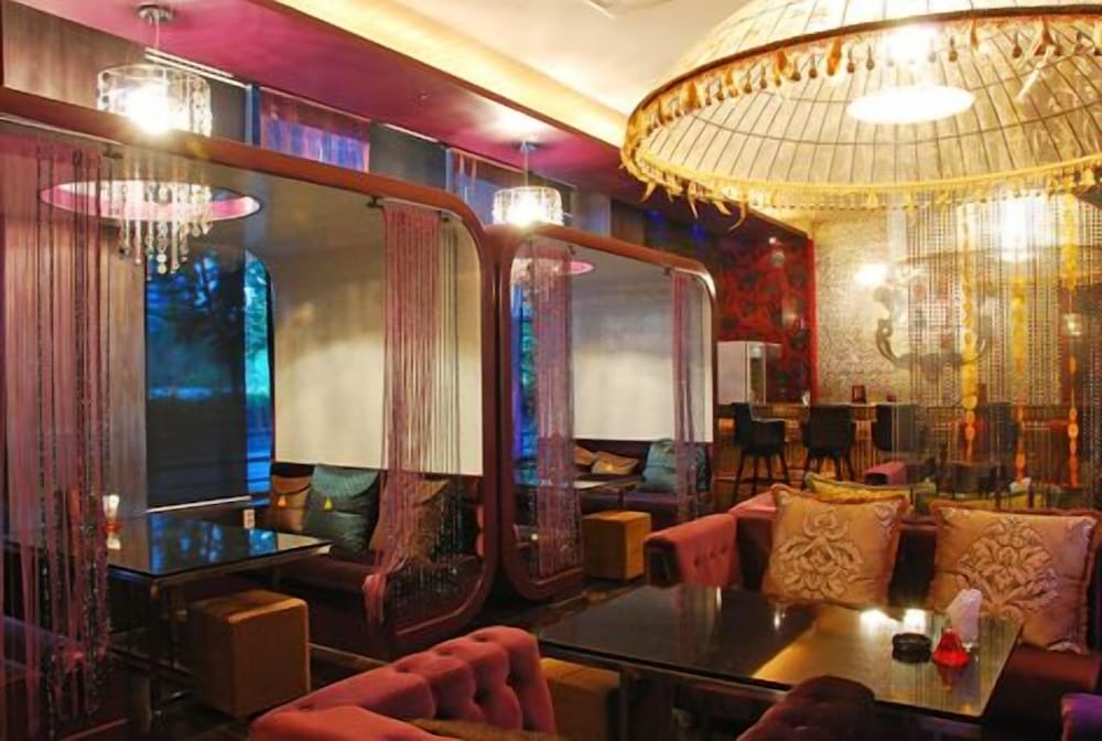 Noblesse Hotel 26/50