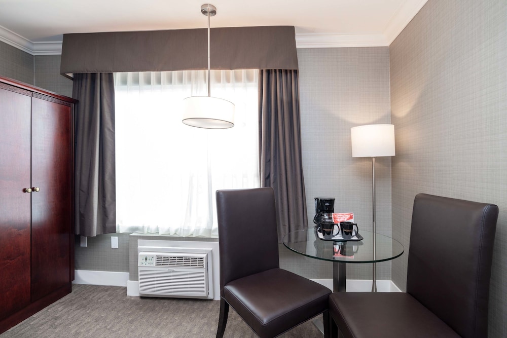 Sandman Hotel Saskatoon 23/52