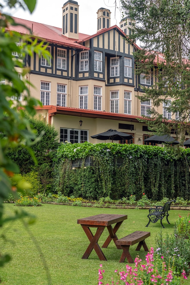 Grand Hotel Nuwara Eliya 41/50