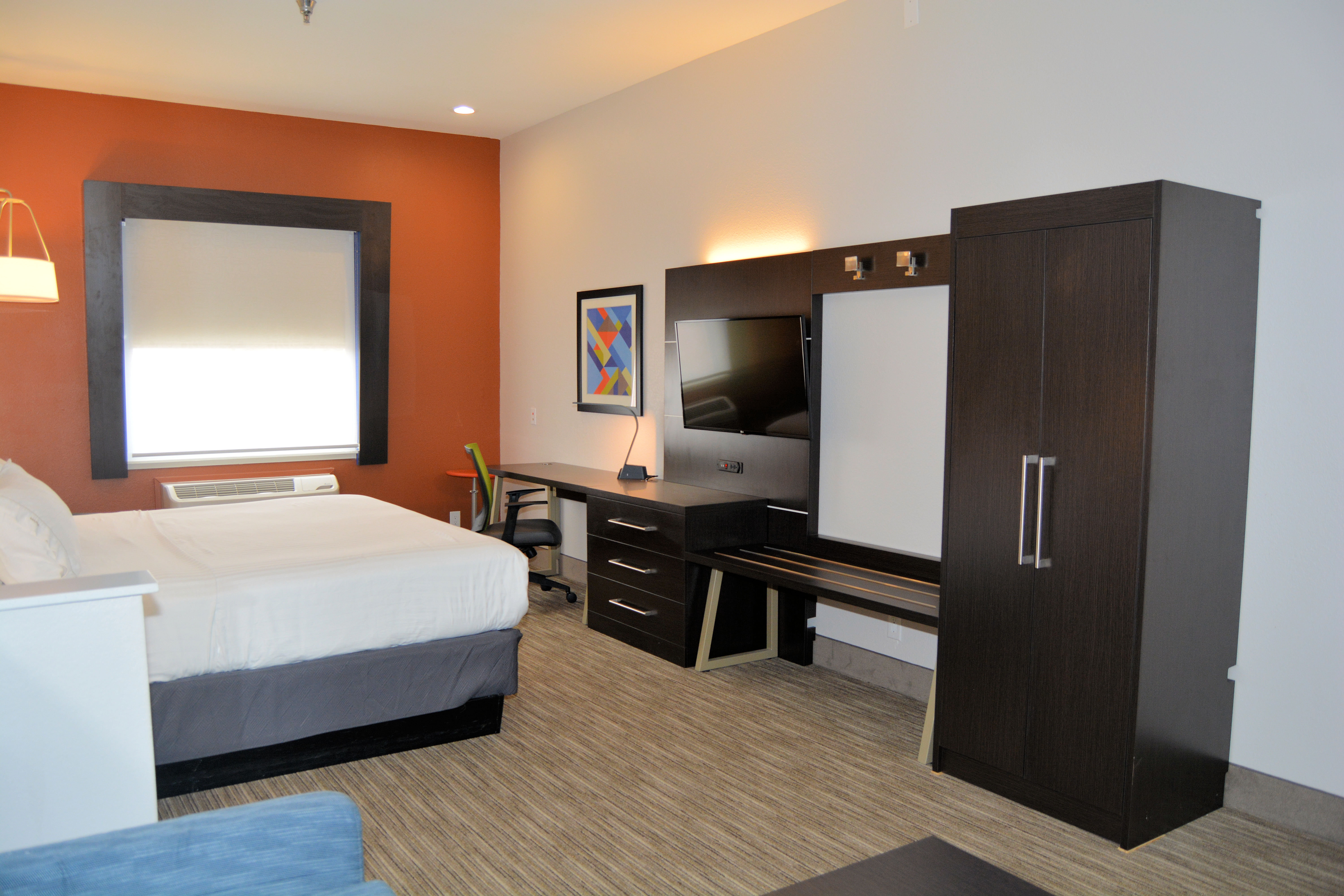 Suite, King Bed