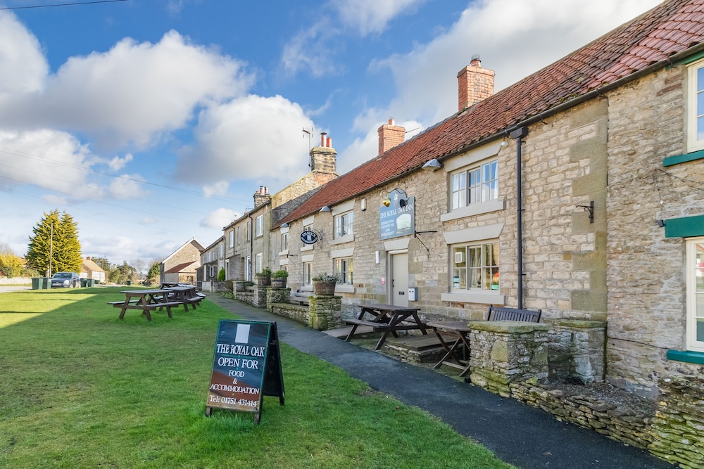 The Royal Oak Inn 38/49