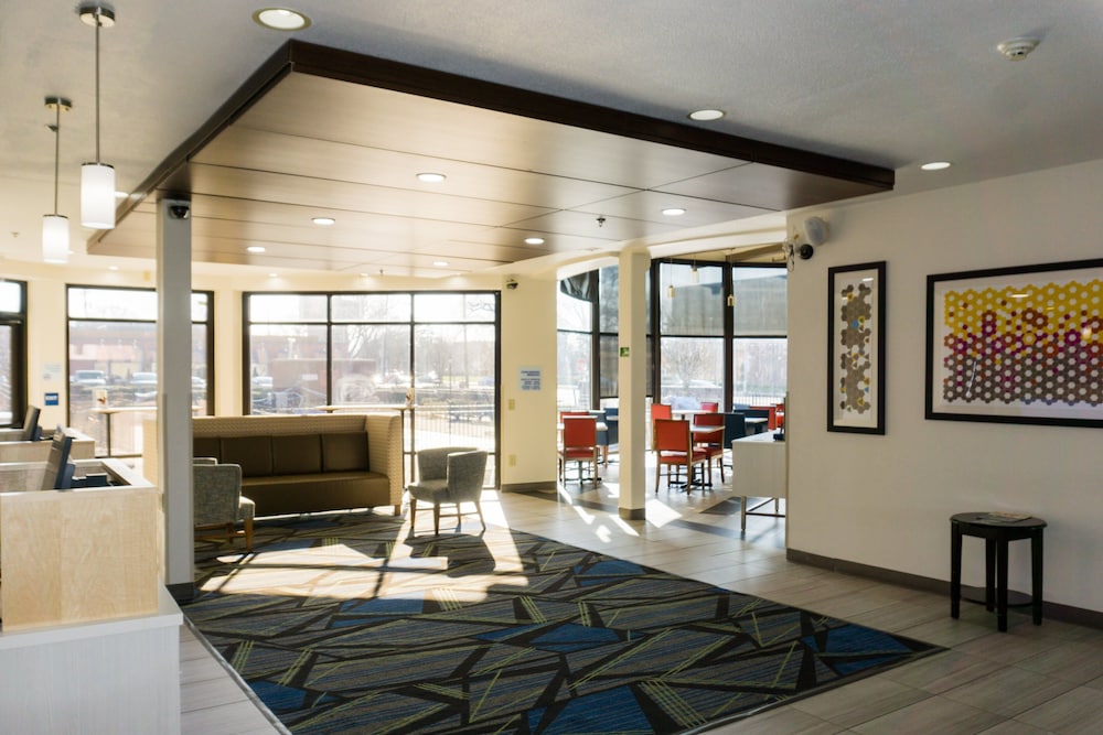 Holiday Inn Express Columbus Downtown 49/75